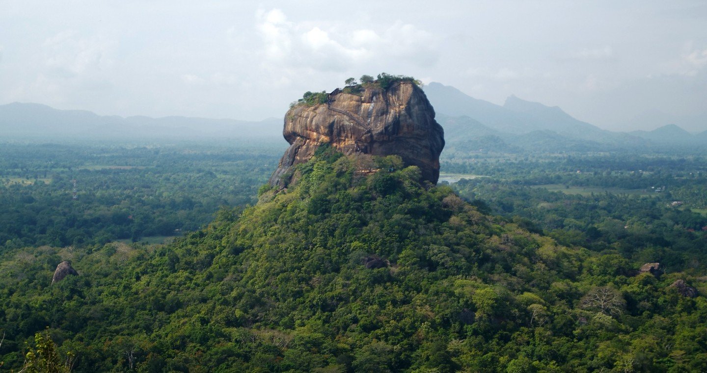 Classic Sri Lanka – Culture, Tea Country, Wildlife & Beaches